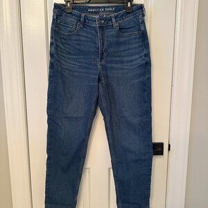 American Eagle High Rise Mom Jean